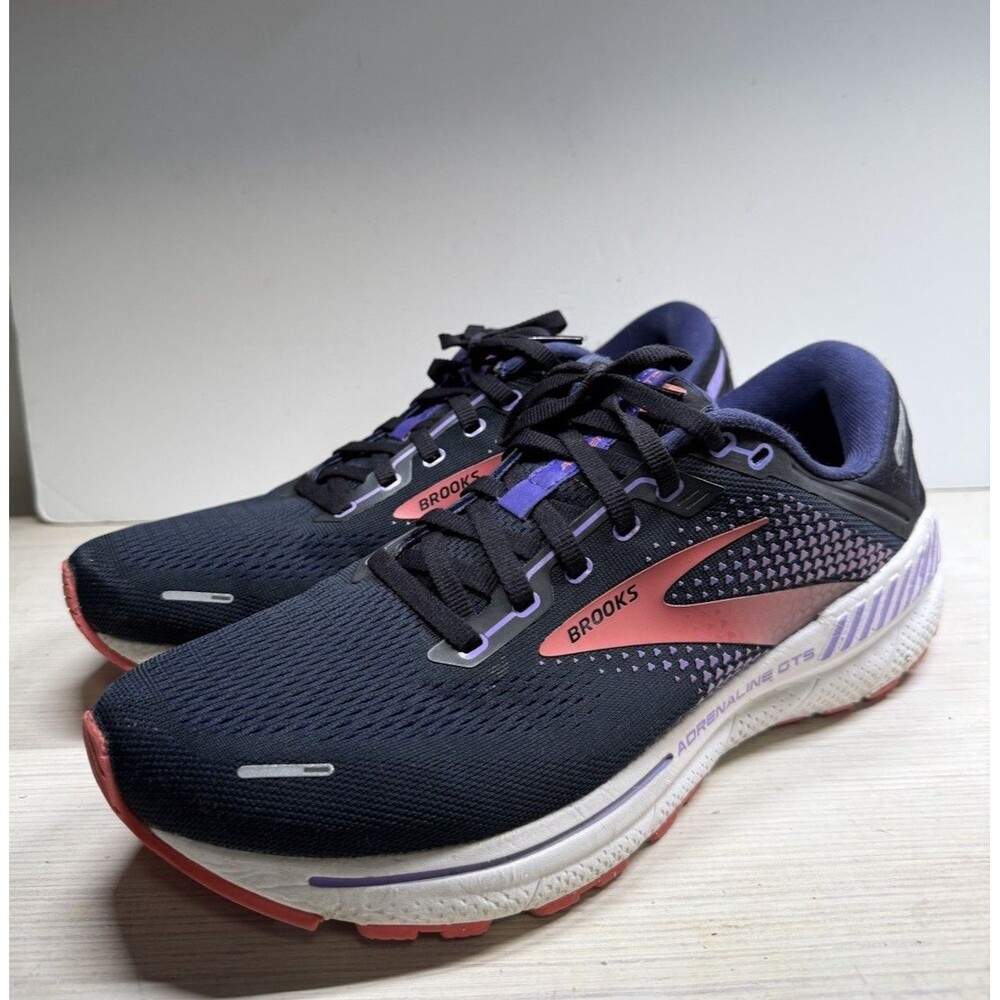 Brooks Adrenaline GTS 22 Womens 11 Medium Running Shoe Sneaker Black Purple